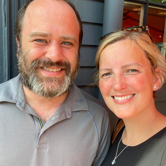 Meet your Posher, Stephanie - Picture 1 of 1